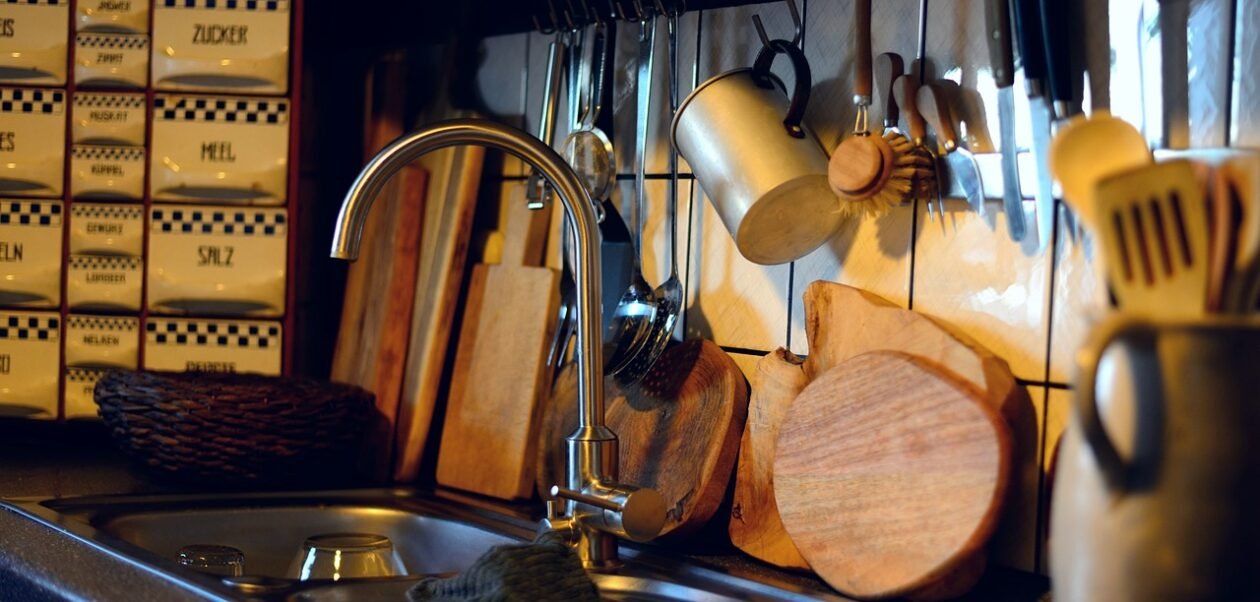 kitchen, kitchen utensils, sink-4785218.jpg