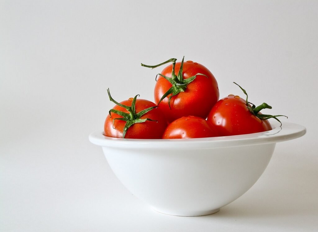 tomatoes, bowl, food-320860.jpg